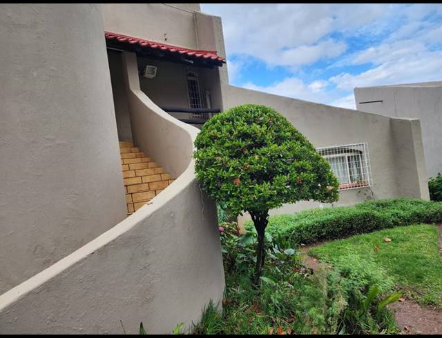 2 BEDROOM PROPERTY TO RENT IN BLIGNAUTSRUS